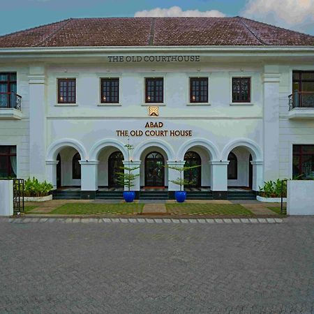 The Old Court House By Abad Hotel Fort Kochi Exterior photo