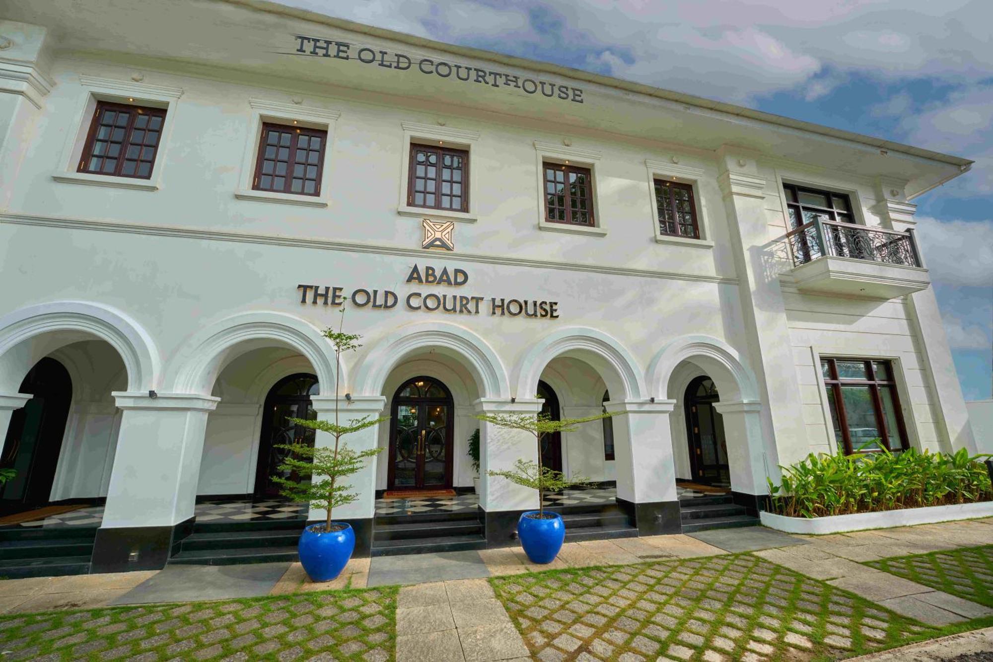 The Old Court House By Abad Hotel Fort Kochi Exterior photo