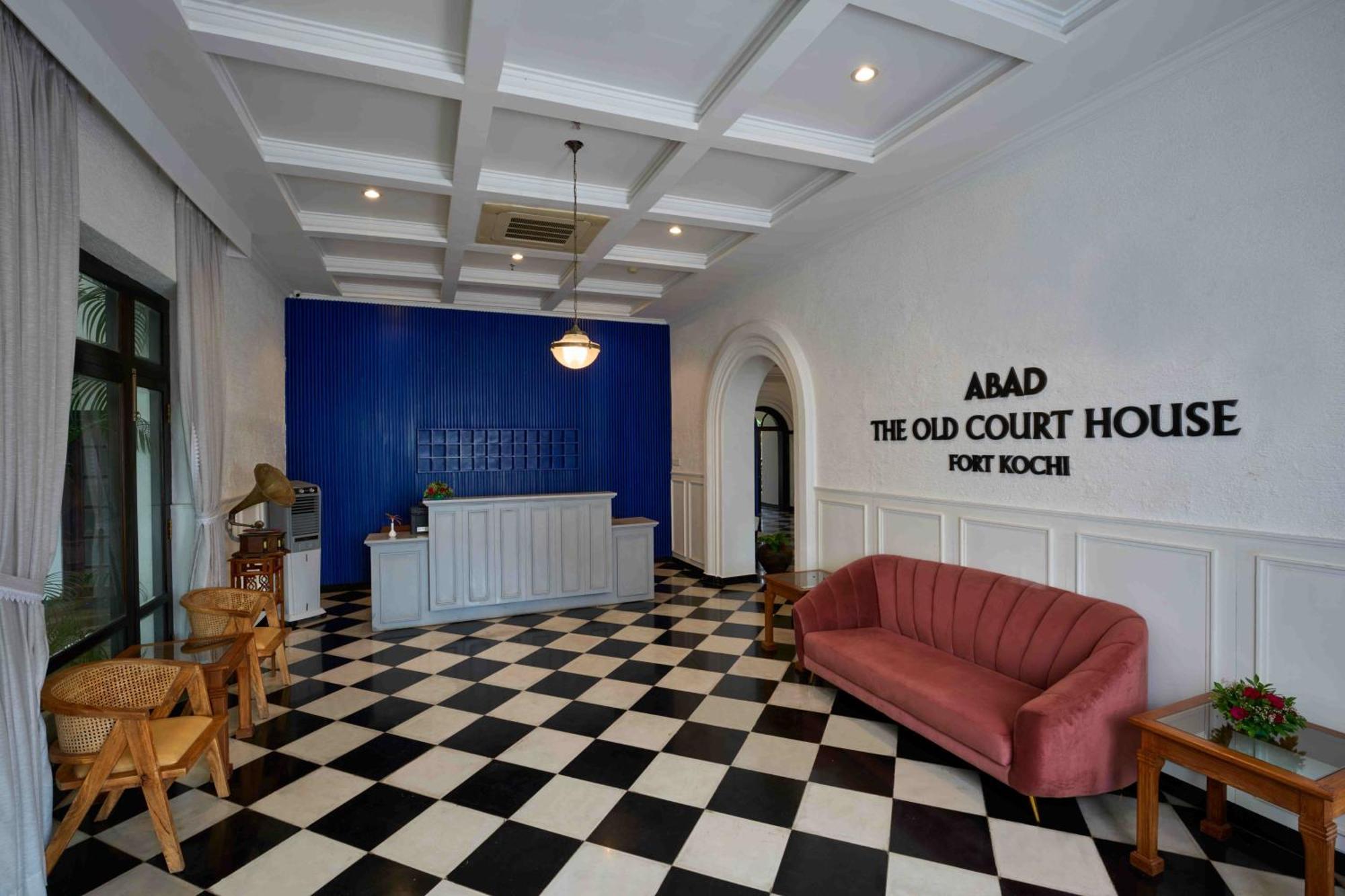 The Old Court House By Abad Hotel Fort Kochi Exterior photo